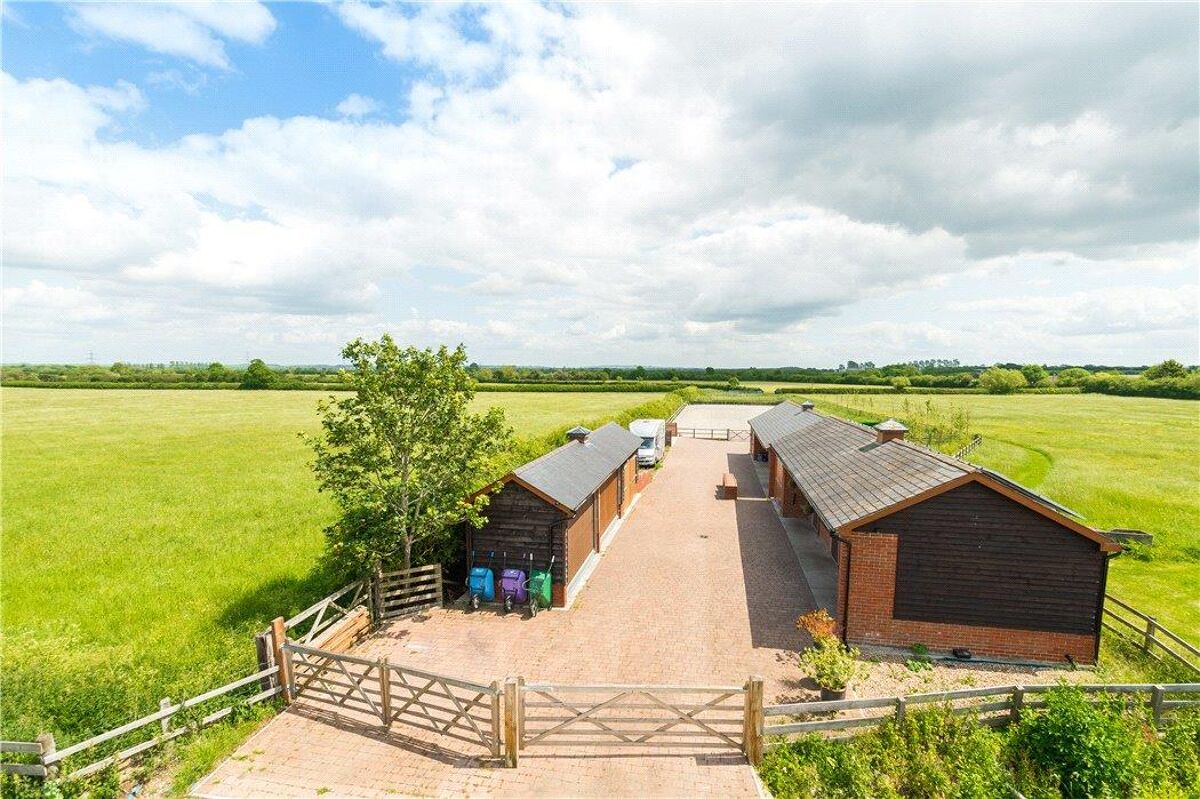 Property for sale Lower End, Piddington, Bicester, Oxfordshire, OX25
