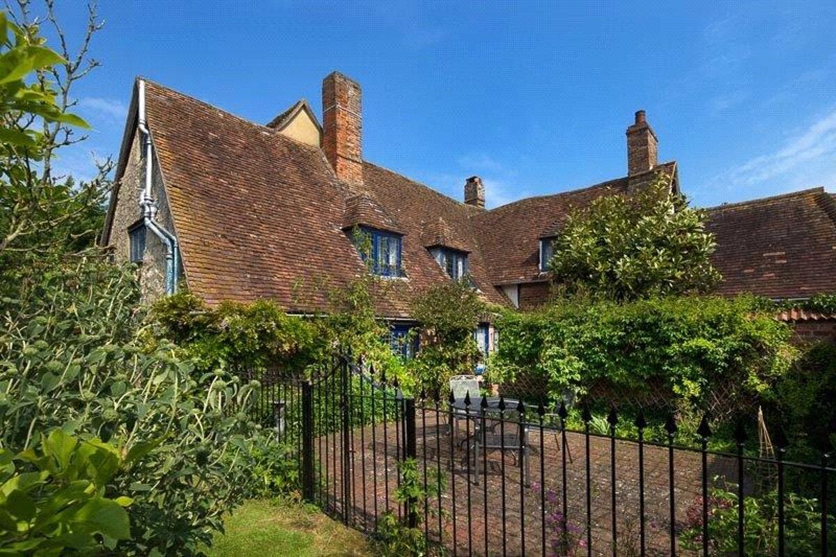 house for sale in Little Ickford, Aylesbury, Buckinghamshire, HP18