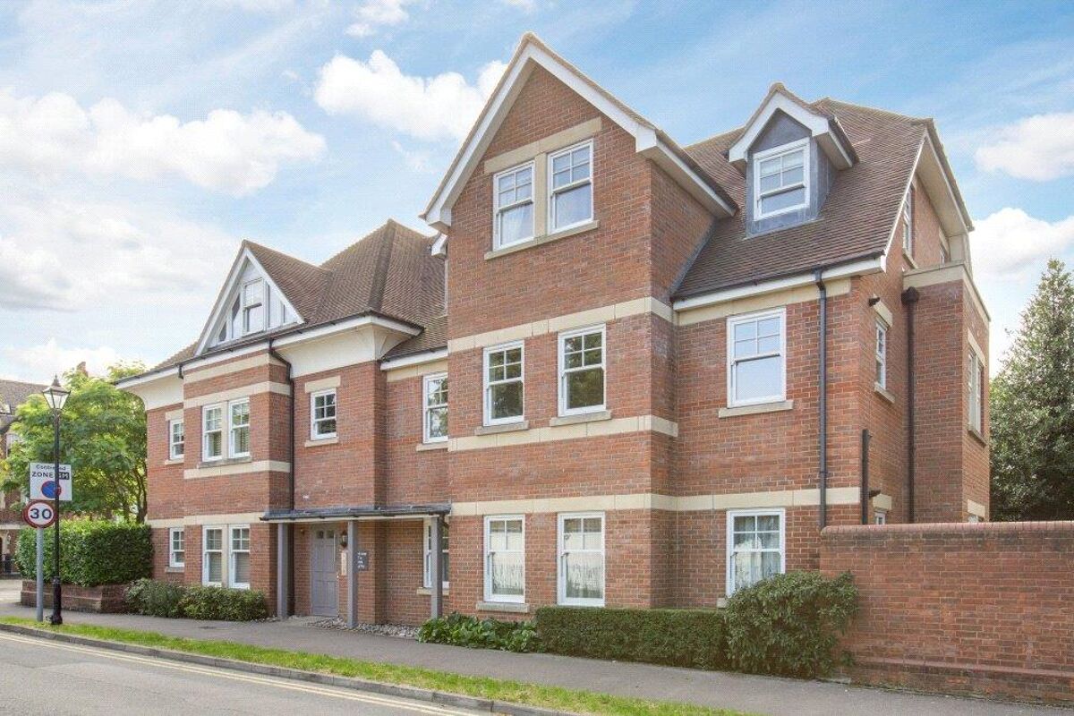 flat for sale in Elizabeth Jennings Way, Oxford, Oxfordshire, OX2