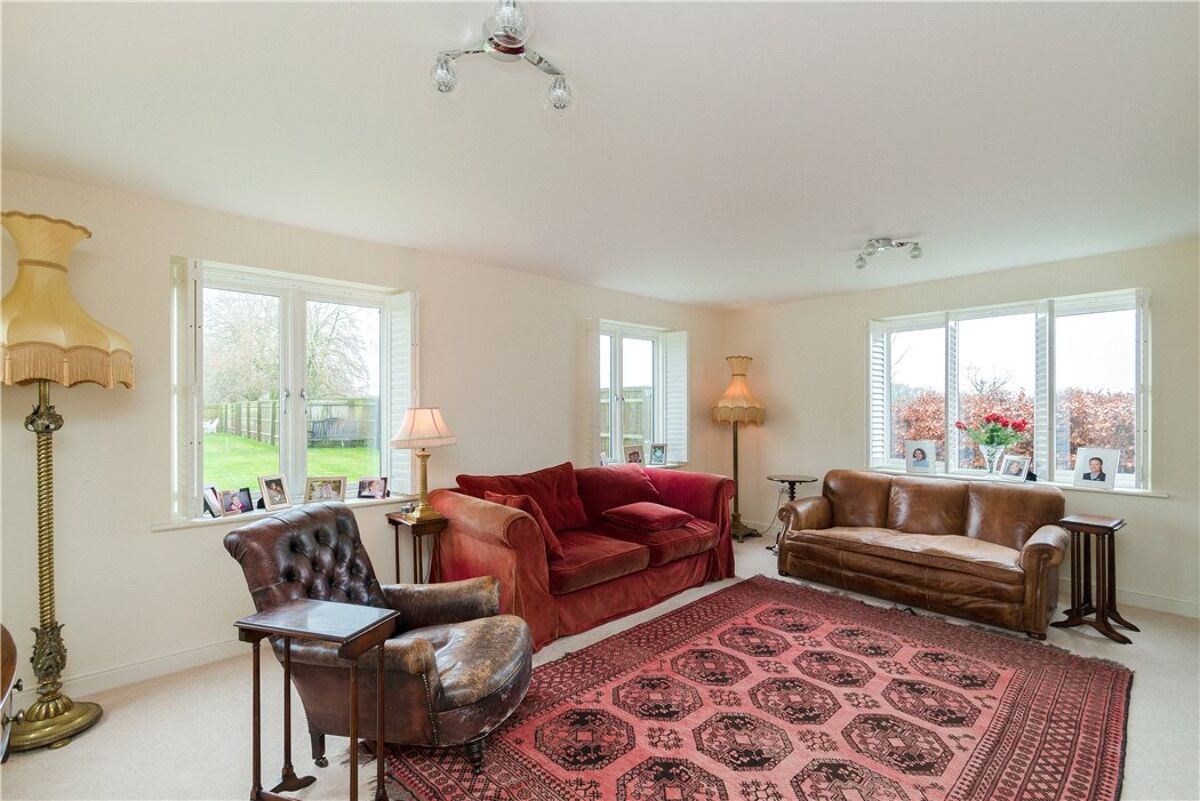 house for sale in Oakhall Court, Oakley, Aylesbury, Buckinghamshire