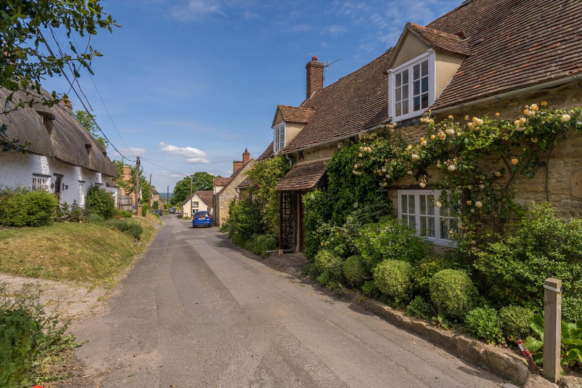 house for sale in Church Street, Beckley, Oxford, OX3 OXF200020