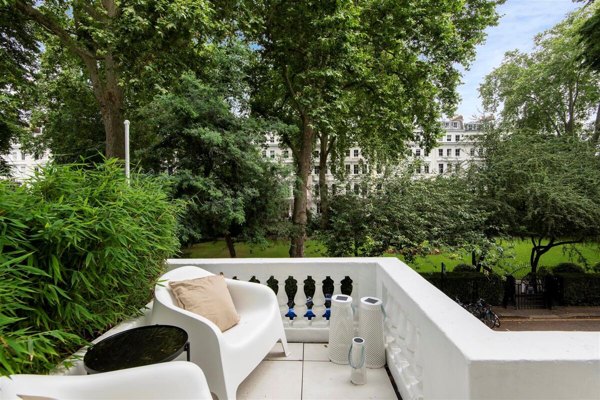 flat for sale in Cornwall Gardens, London, SW7 PCL012104266 Knight