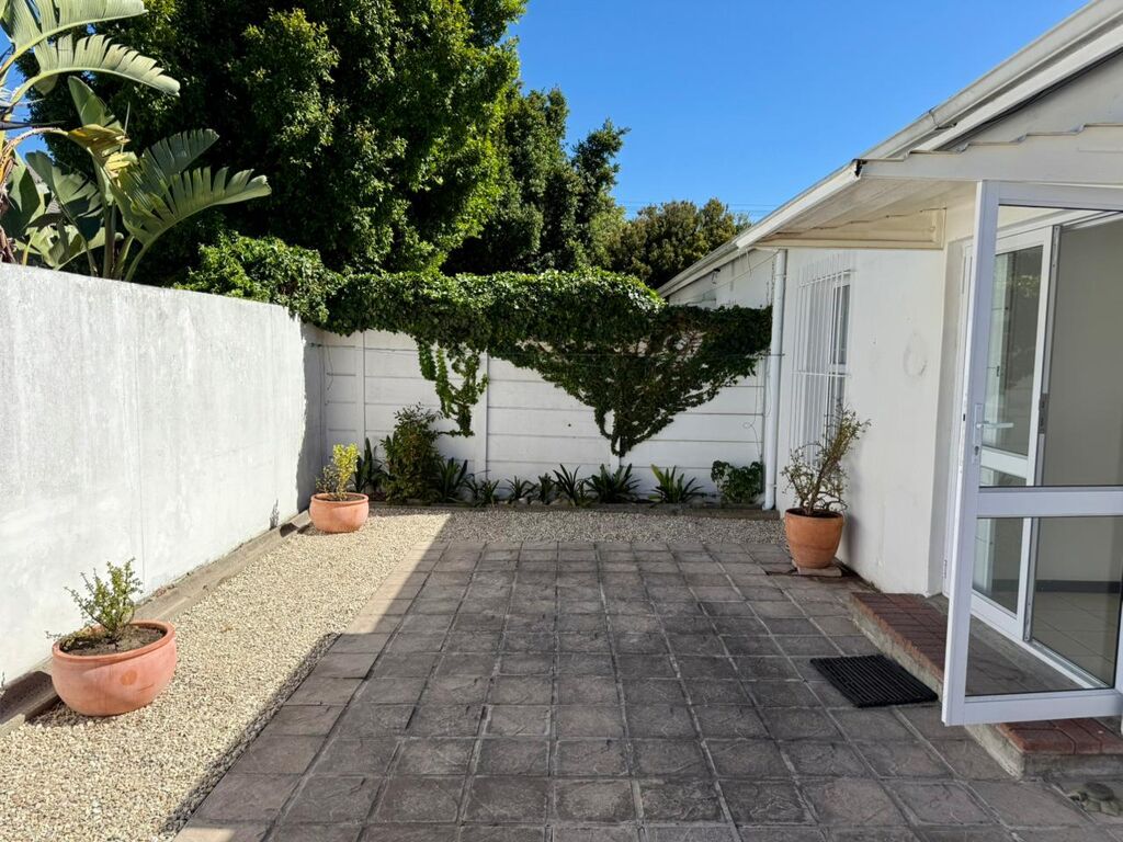 Image of Cape Town, Harfield Village