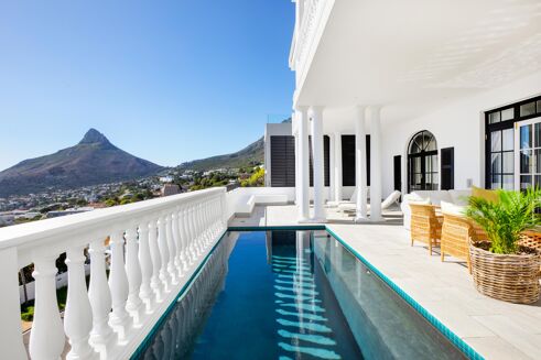 Picture of 4 bedroom house for sale.