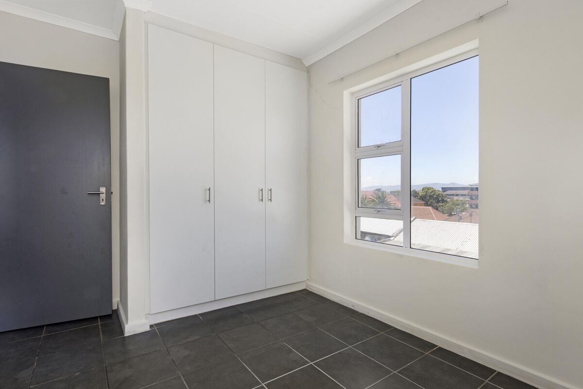 apartment for sale in Cape Town, Maitland PDR6735 Knight Frank