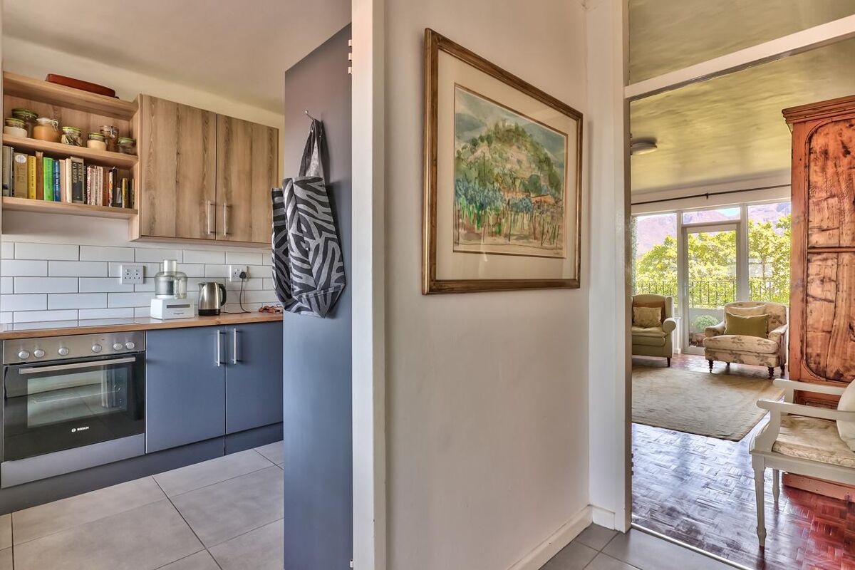 apartment for sale in Cape Town, Wynberg Upper pdr7756 Knight Frank