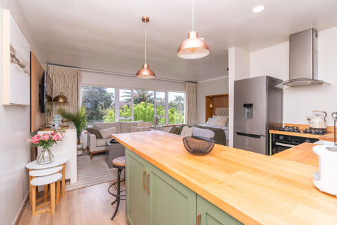 Picture of 1 bedroom apartment for sale.