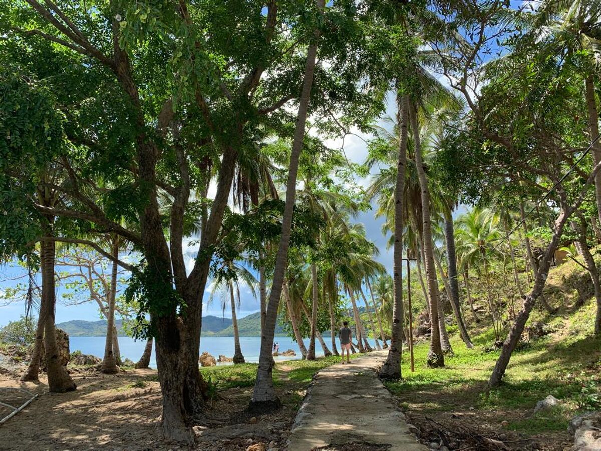 Land to rent in Beachfront Property at Barangay Poblacion, Taytay