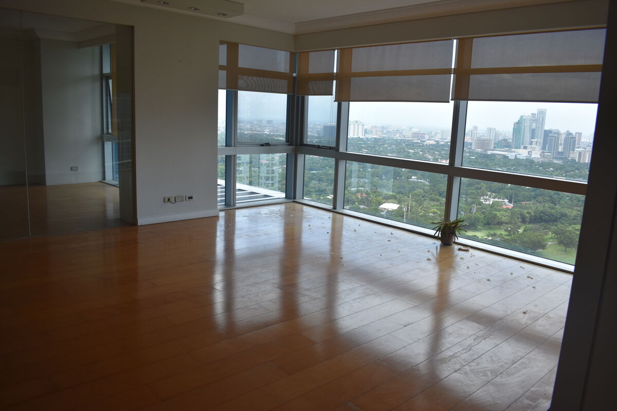 condominium to rent in Pacific Plaza Towers, Pacific Plaza Towers, 4th ...