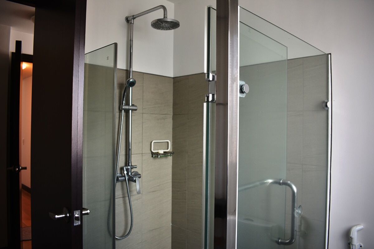 condominium to rent in The Residences at Greenbelt, The Residences at