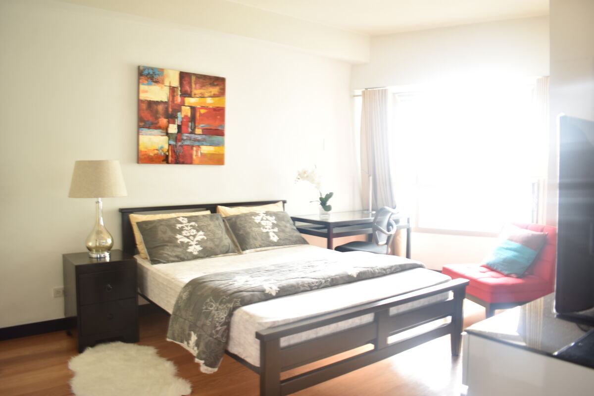 condominium to rent in The Residences At Greenbelt, The Residences at