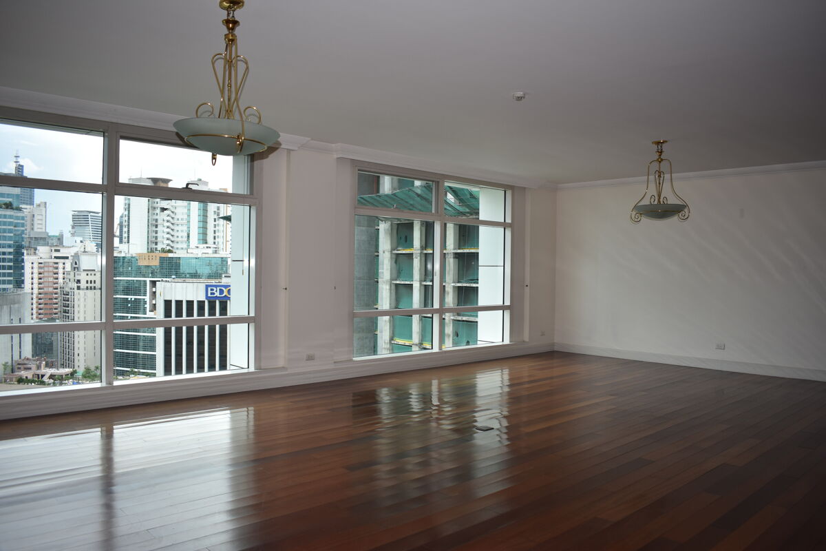 condominium to rent in One Roxas Triangle, One Roxas Triangle, Paseo de