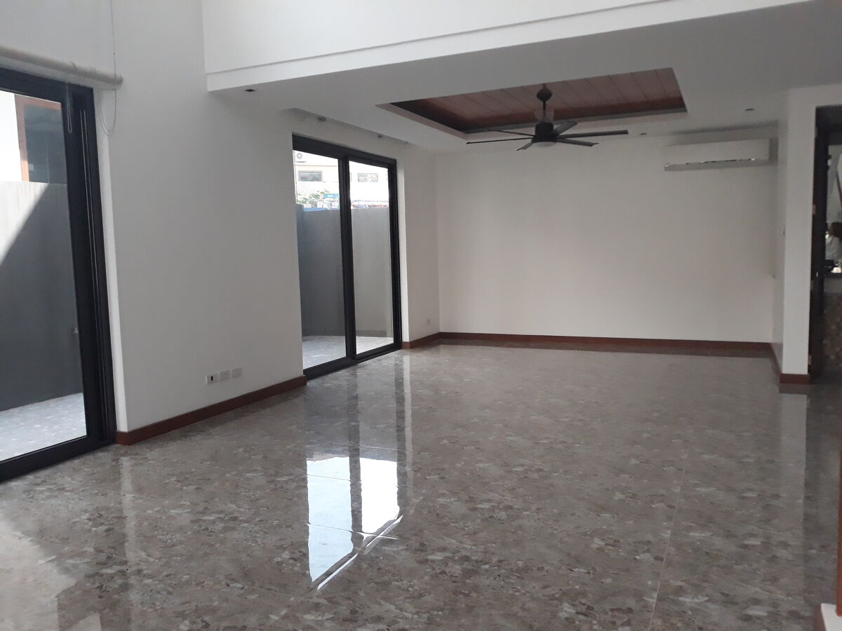 house to rent in Mckinley Hill Village, McKinley Hills Village