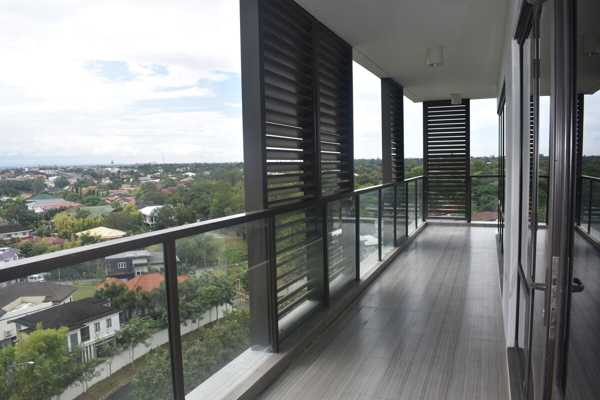 condominium to rent in Botanika Nature Residences, Laguna Heights Dr