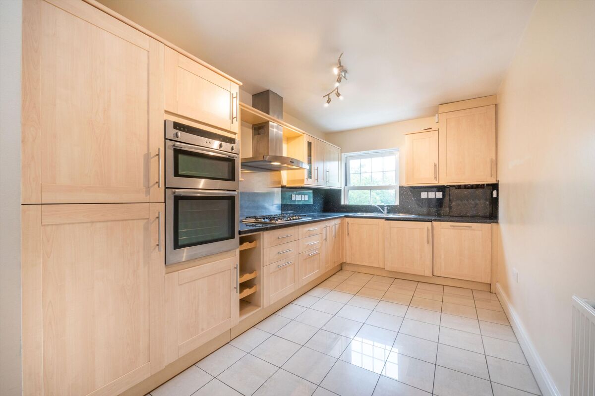 flat for sale in Broadhurst Gardens, London, NW6 POD012005543