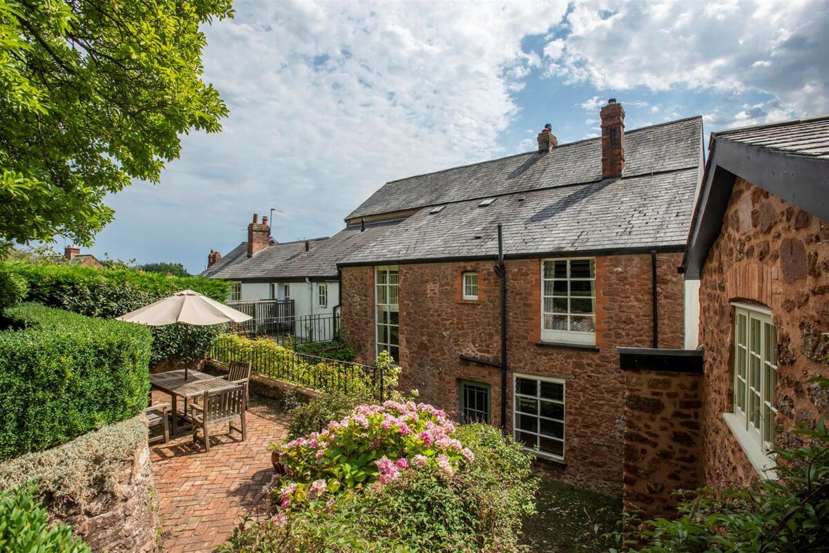 house for sale in Fore Street, Milverton, Taunton, Somerset, TA4 POD012013167 Knight Frank house for sale in Fore Street, Milverton, Taunton, Somerset, TA4 POD012013167 Knight Frank