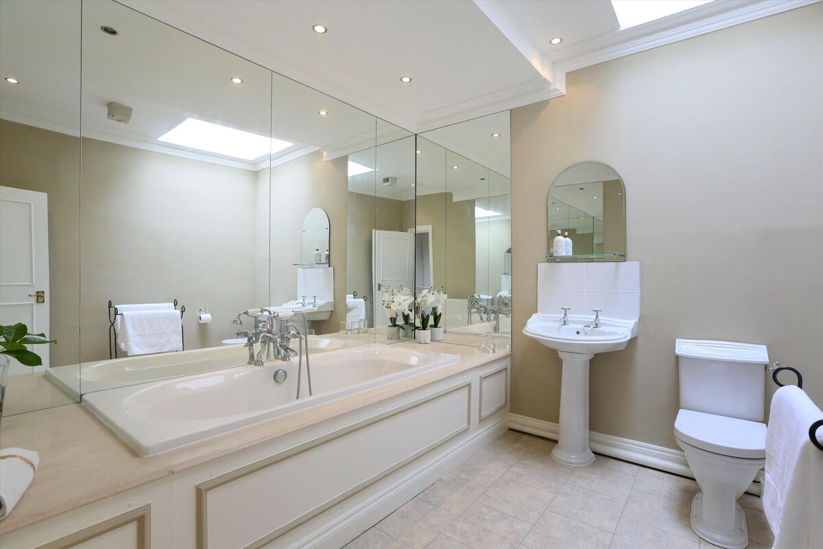 flat for sale in Sydney Place, Bath, BA2 POD012014598 Knight Frank