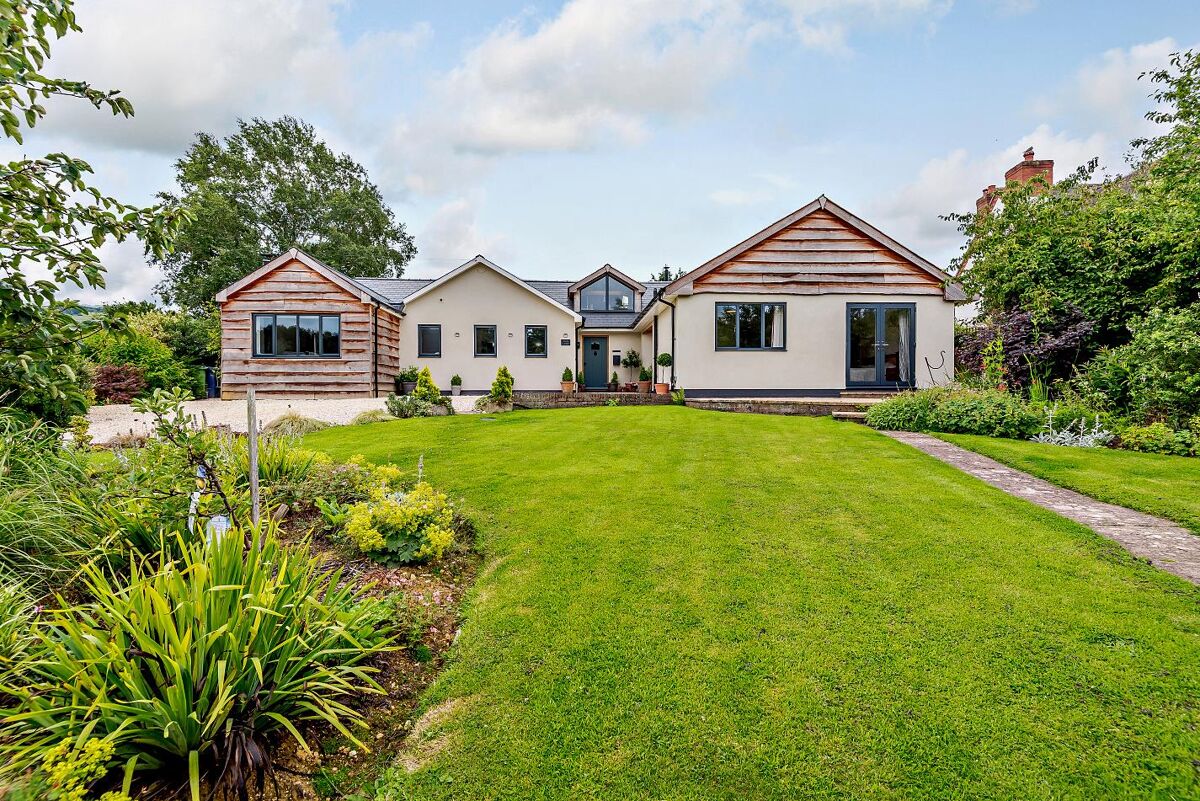 house for sale in Little Shurdington, Cheltenham, Gloucestershire, GL51