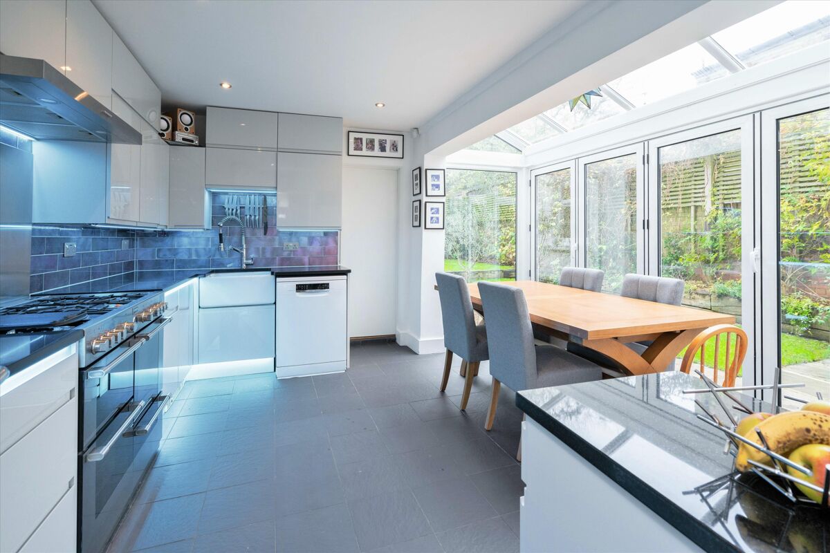 house for sale in Crystal Palace Road, East Dulwich London SE22 POD012026889 Knight Frank