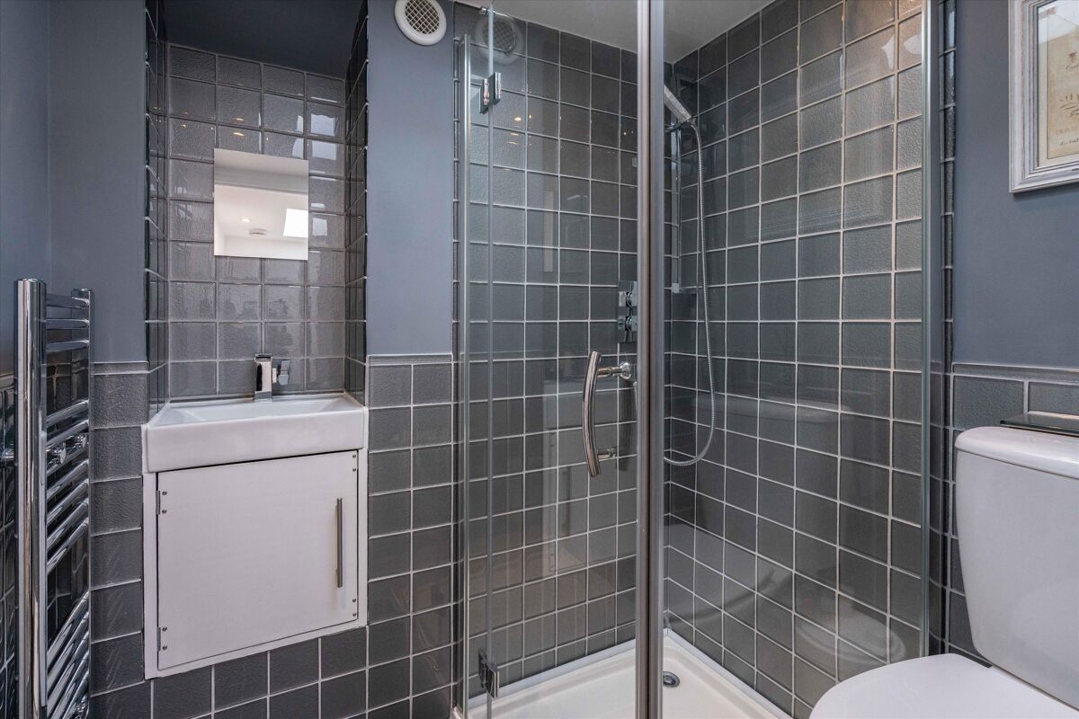 house for sale in Crystal Palace Road, East Dulwich London SE22 POD012026889 Knight Frank