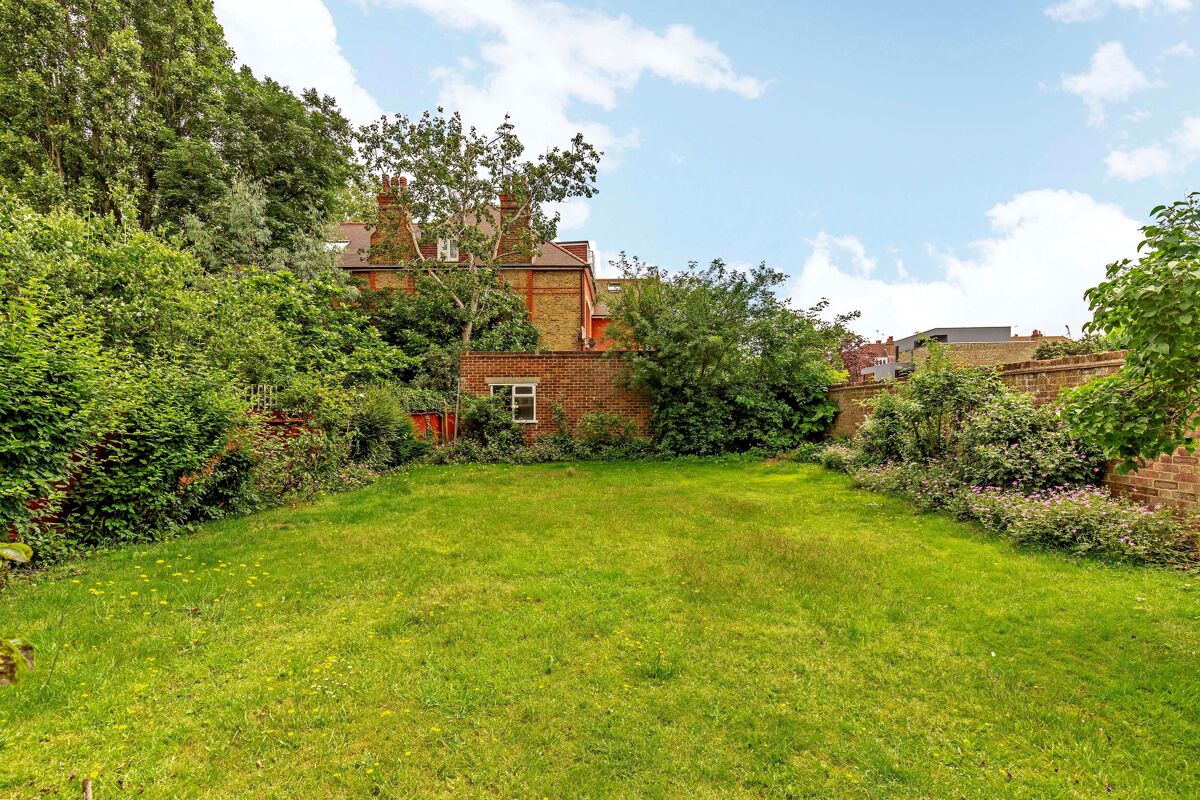 house for sale in Kings Road, Richmond, TW10 POD012030880 Knight Frank