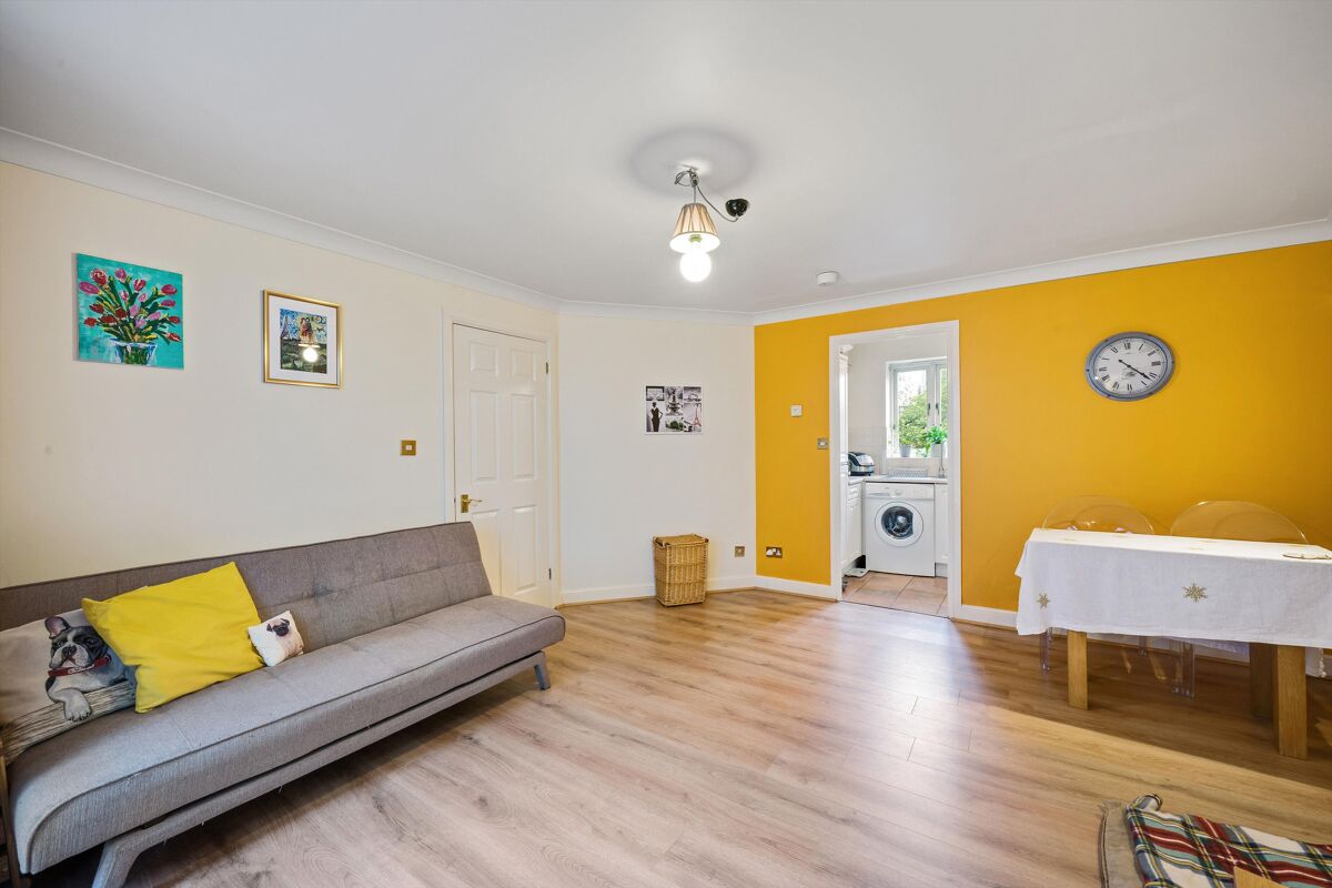 flat for sale in Orton Street, London, E1W POD012035211 Knight Frank