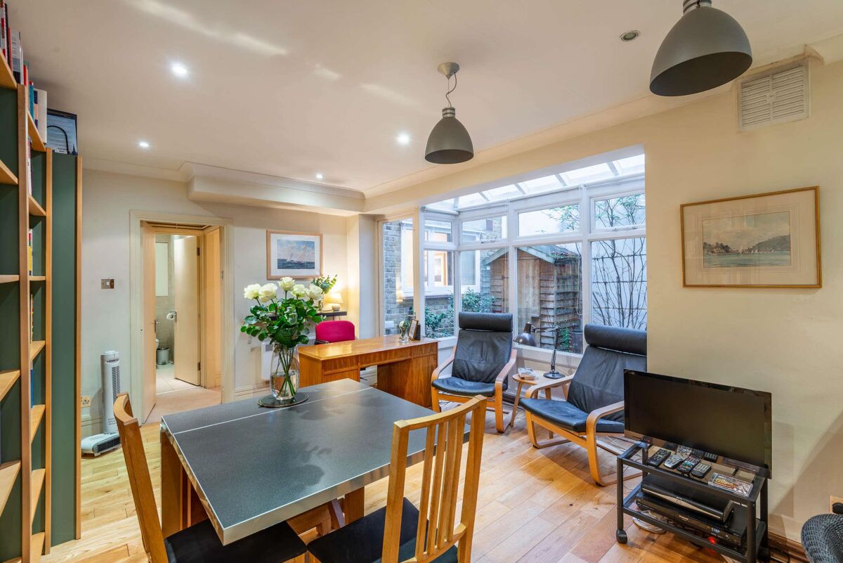 flat to rent in Gloucester Terrace, London, W2 POD012038061 Knight