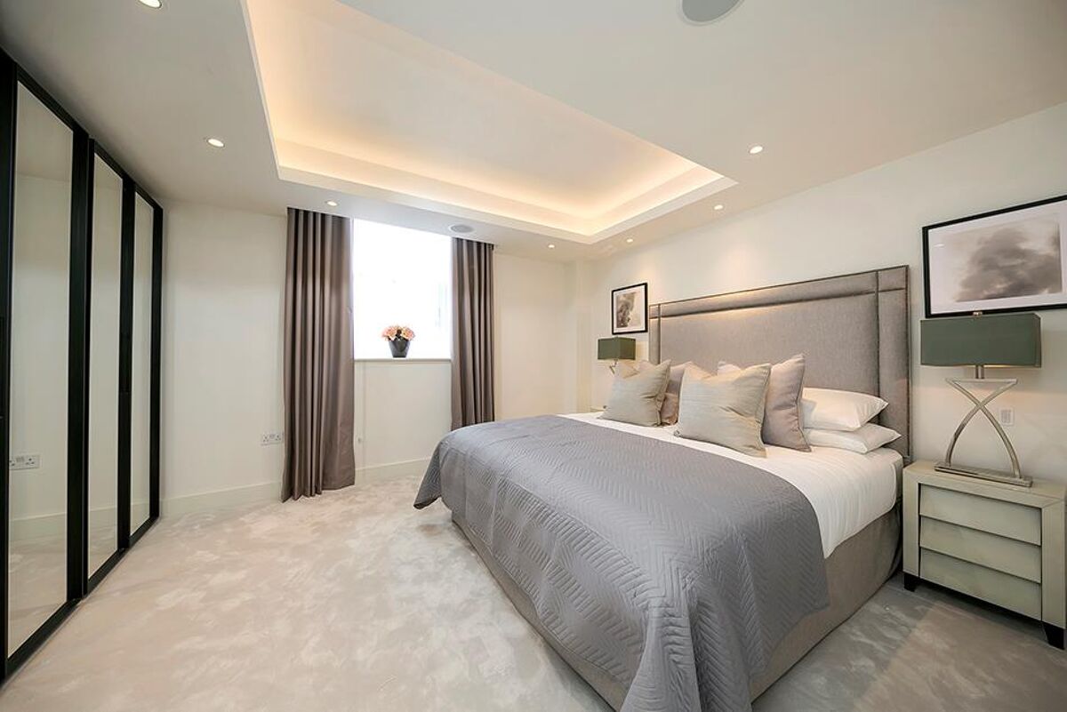 flat for sale in The Star and Garter, Richmond Hill, Richmond, London