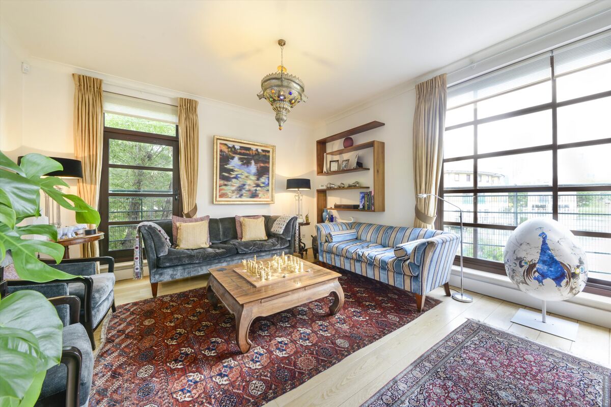 house for sale in Plover Way, London, SE16 POD012055292 Knight Frank