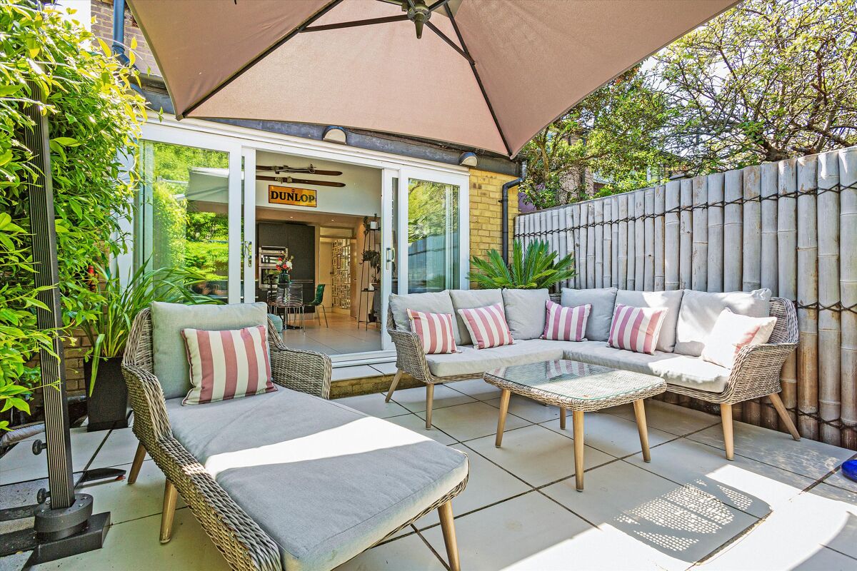 house for sale in Cambridge Road, Richmond, Twickenham, Middlesex, TW1