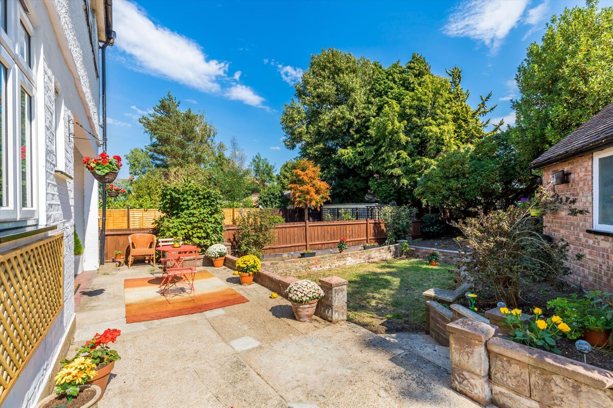 house for sale in Keswick Road, Twickenham, TW2 POD012082786 Knight Frank