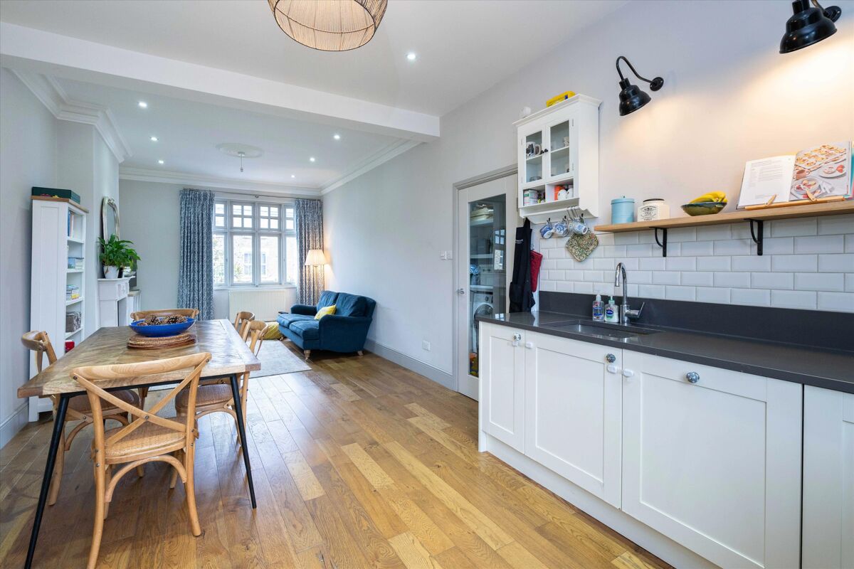 apartment for sale in Lordship Lane, East Dulwich London SE22