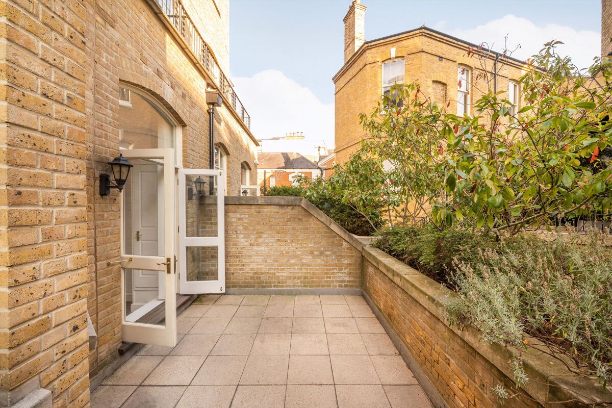 house for sale in New End, Hampstead, NW3 POD012087759 Knight Frank