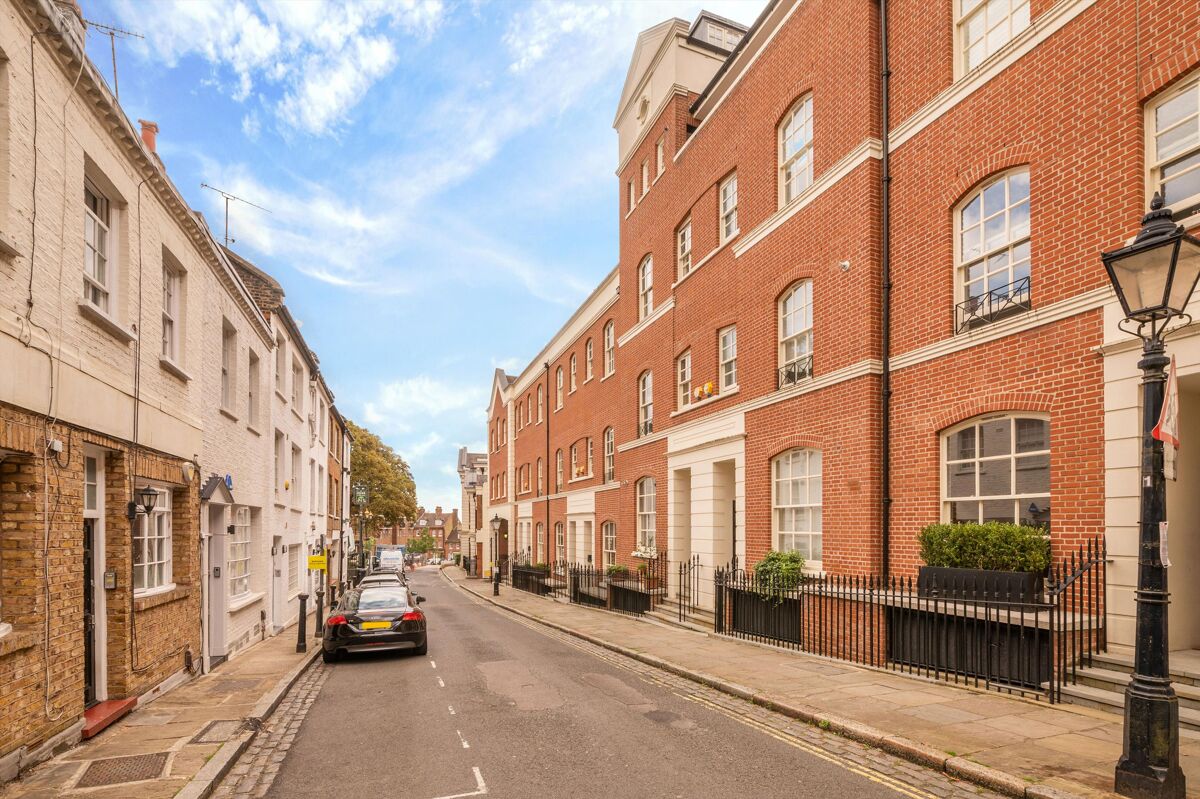 house for sale in New End, Hampstead, NW3 POD012087759 Knight Frank