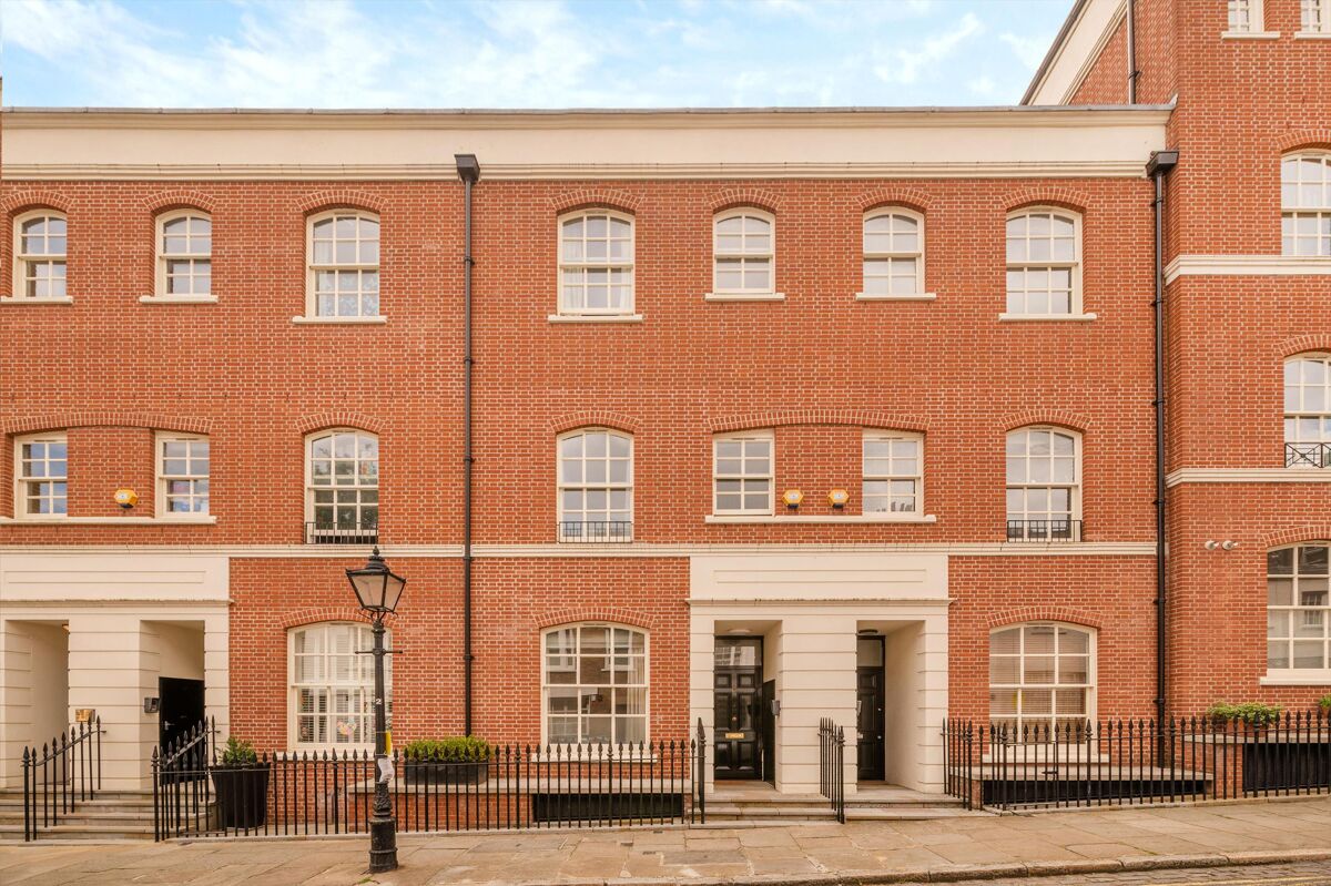 house for sale in New End, Hampstead, NW3 POD012087759 Knight Frank