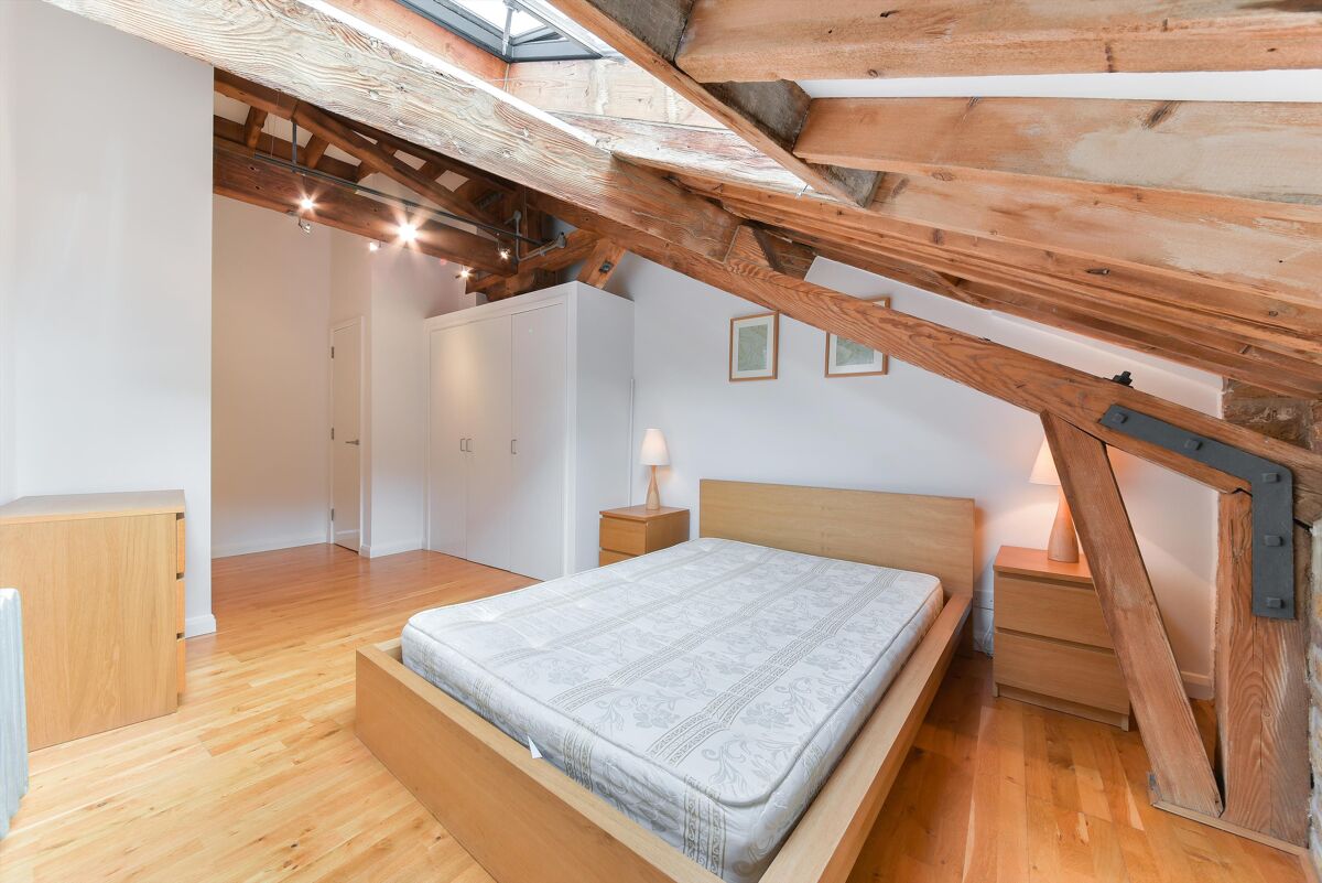 flat to rent in Butlers & Colonial Wharf, Shad Thames, London, SE1