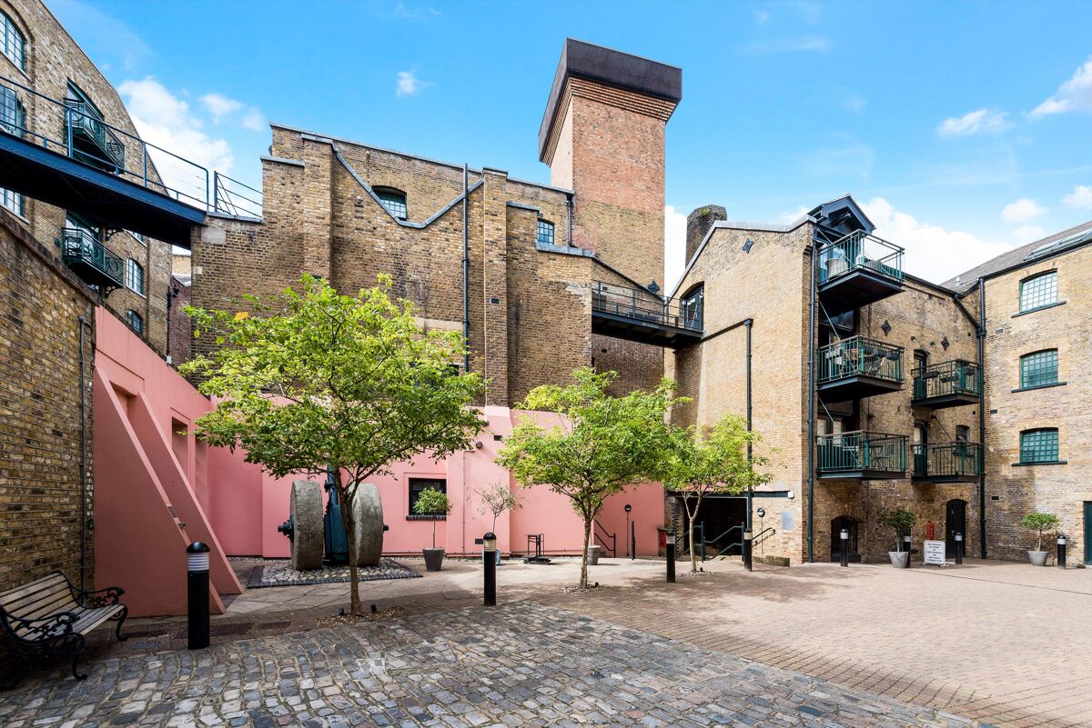 flat to rent in Butlers & Colonial Wharf, Shad Thames, London, SE1