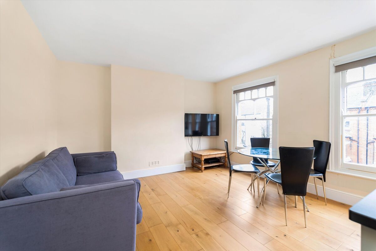 flat for sale in Ennismore Avenue, London, W4 POD012099292 Knight Frank
