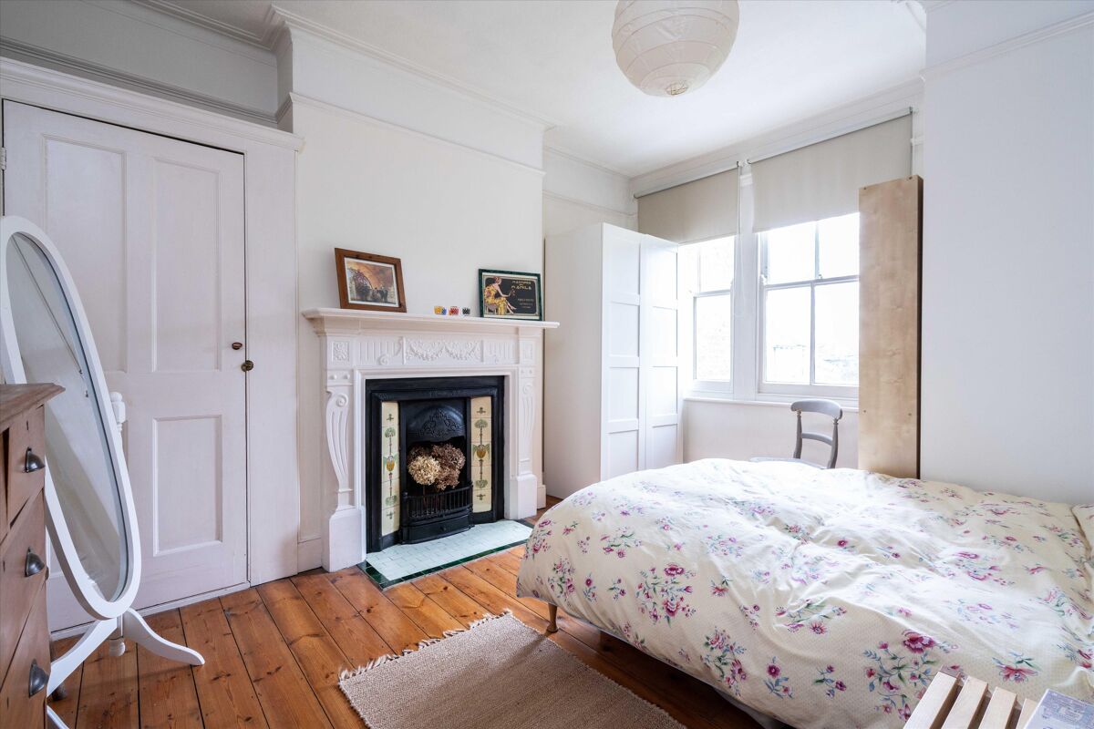 house for sale in Herne Hill Road, Herne Hill, London, SE24 POD012103549 Knight Frank