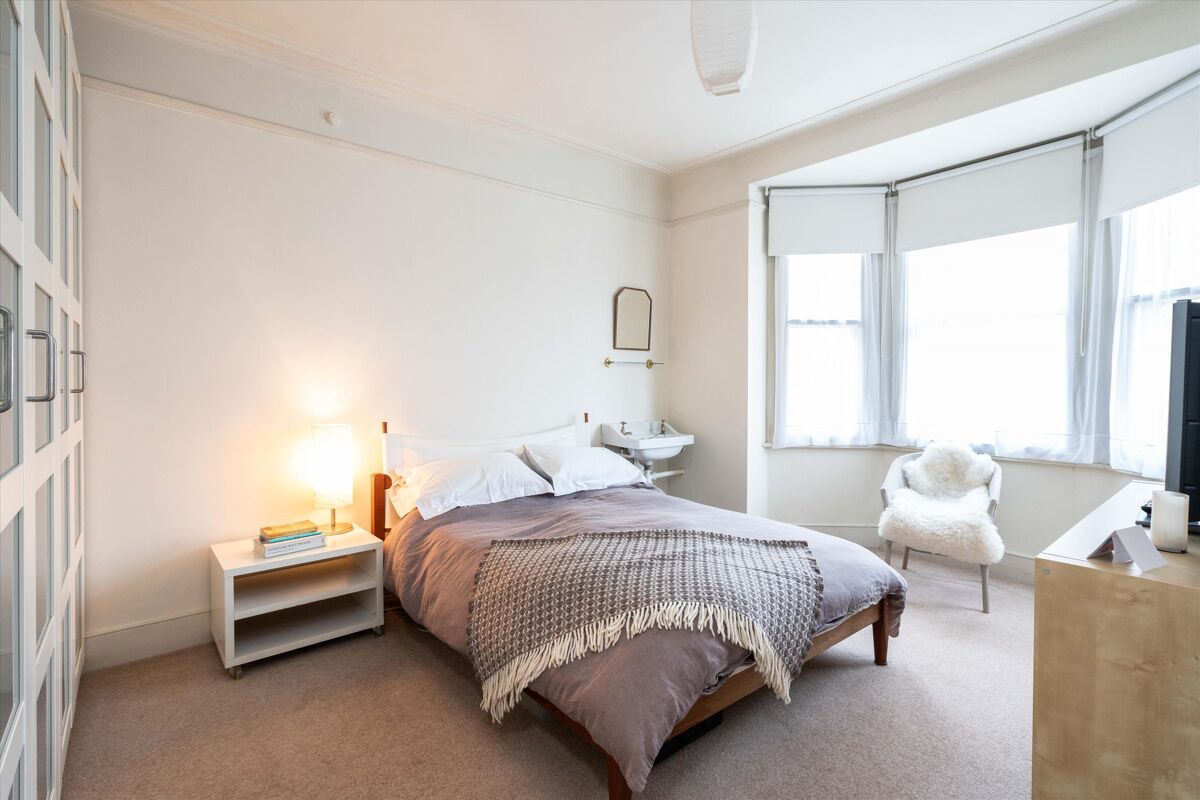 house for sale in Herne Hill Road, Herne Hill, London, SE24 POD012103549 Knight Frank