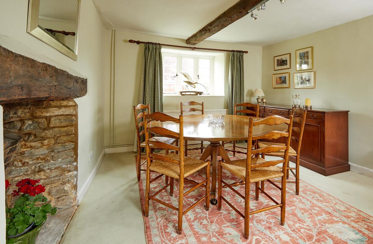 house for sale in Mill Street, Kidlington, Oxfordshire, OX5 POD012107410 Knight Frank