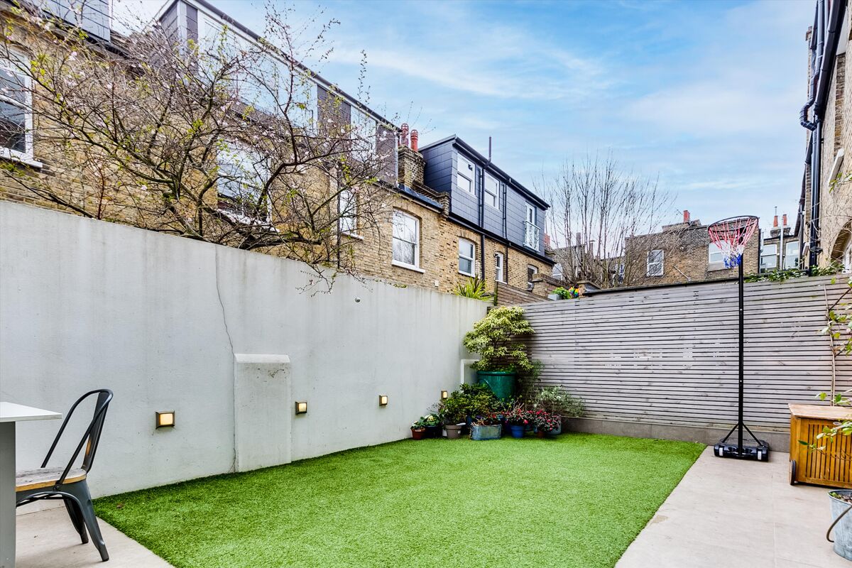 house for sale in Merton Avenue, Chiswick, London, W4 POD012111203 Knight Frank