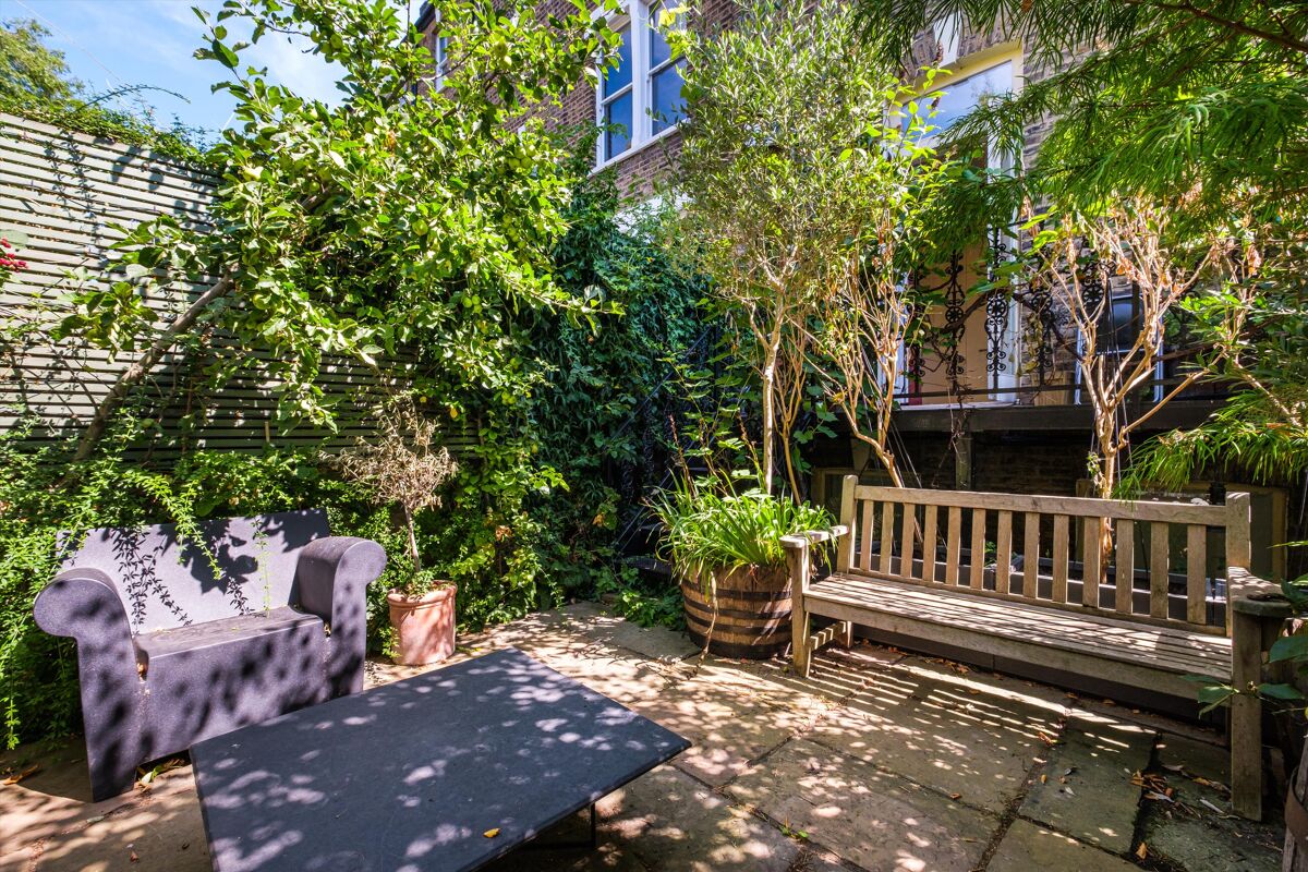 house for sale in Highbury New Park, London, N5 POD012113097 Knight