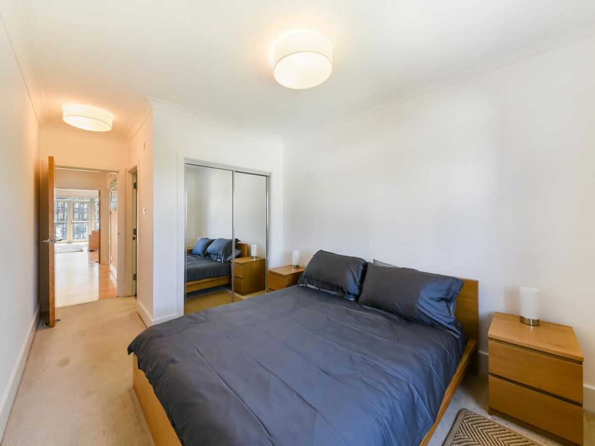 flat to rent in Dunbar Wharf, 126134 Narrow Street, Limehouse, London