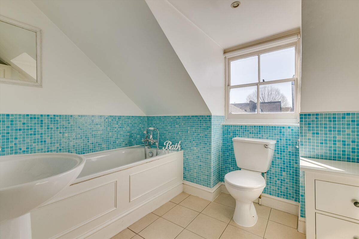 house for sale in Sarsfeld Road, Balham, Wandsworth, London, SW12