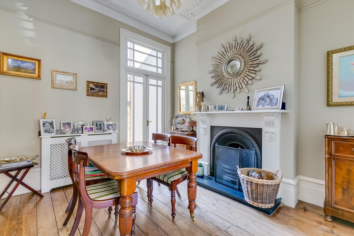 house for sale in Sarsfeld Road, Balham, Wandsworth, London, SW12