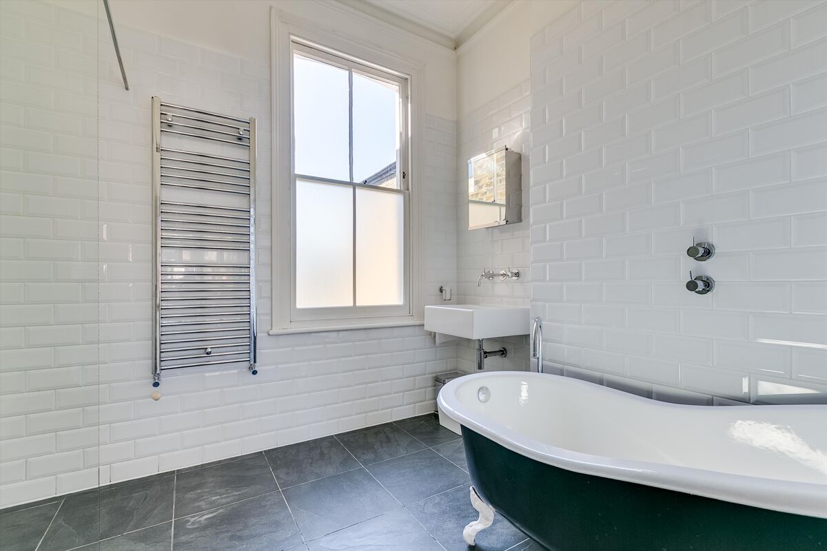 house for sale in Sarsfeld Road, Balham, Wandsworth, London, SW12