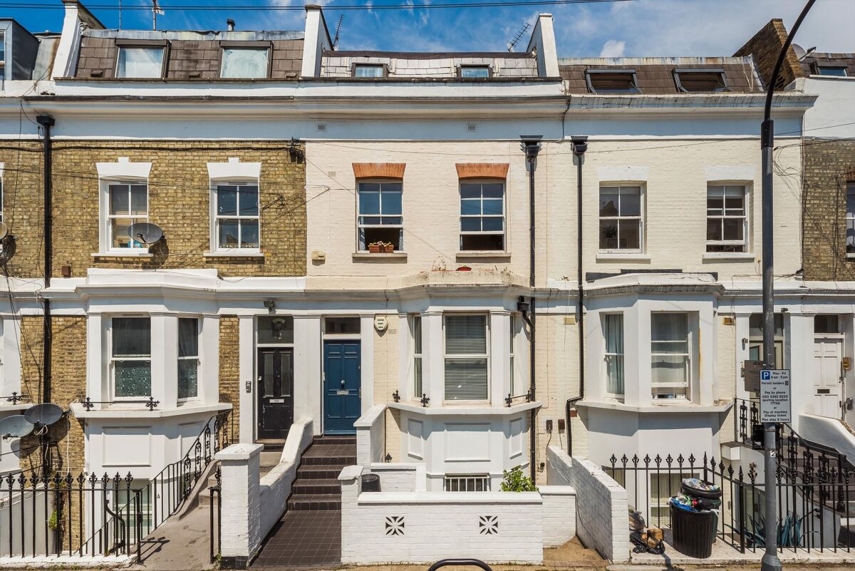 for sale in Chesson Road, West Kensington, W14