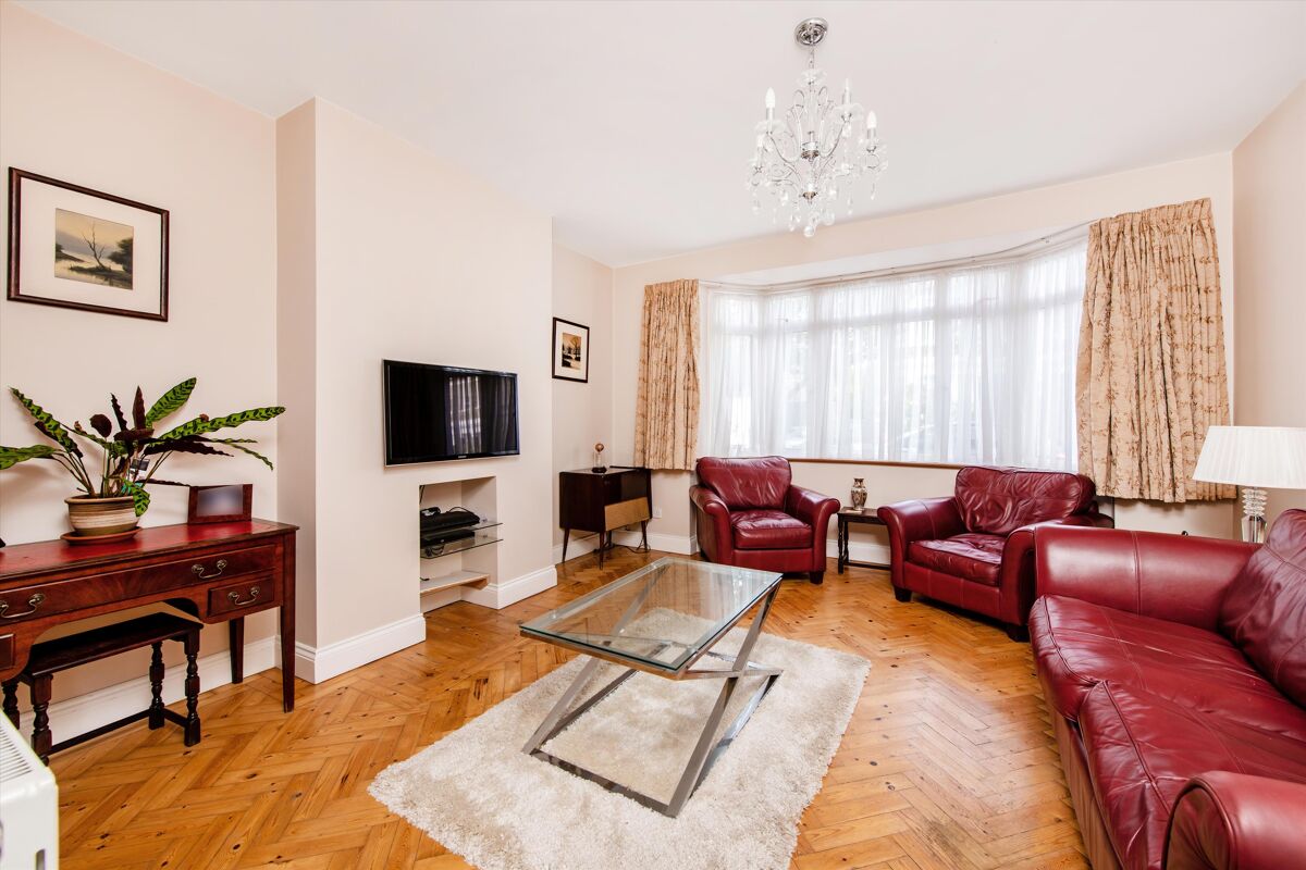 flat for sale in Windermere Avenue, London, NW6 POD012131621 Knight