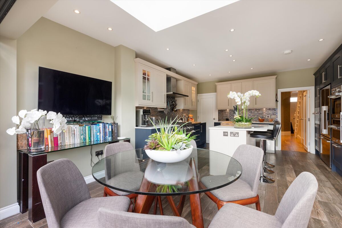 house for sale in Clonmore Street, London, SW18 POD012137842 Knight